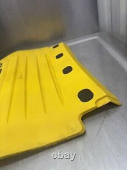 03 02 01 00 99 Ski Doo Summit MXZ 600 700 800 ZX Chassis Snow Flap Guard Yellow