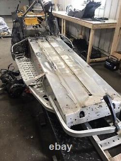 10 Ski-Doo MXZ XRS 600 HO ETEC Snowmobile frame chassis tunnel