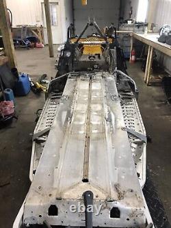 10 Ski-Doo MXZ XRS 600 HO ETEC Snowmobile frame chassis tunnel