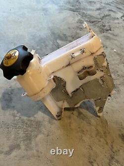 Skidoo zx chassis (1999-2004) oil tank