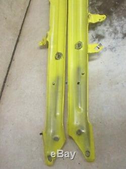 17 Summit Ski Doo G4 850 E-tec Gen 4 Haut Cadre Droite Gauche Pyramidal Oem # 0618