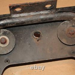 1970 Ski-Doo Olympique 335 SUPPORT DE CADRE SUPÉRIEUR BRACKET DE SUPPORT DE PORTE DE DIRECTION