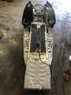 20 Ski-doo Gt Sport Grand Touring Ace 900 Châssis D'assemblage Tunnel