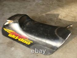 2000 SKI DOO MXZ mxzX 440 600 700 coussin de siège complet en mousse avec base de couverture chassis zx