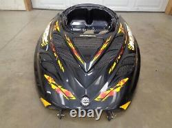 2001 Ski Doo MXZ 800 Capot de châssis ZX avec évents et autocollants noirs