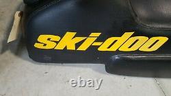 99 Skidoo Mxz Seat Base Trunk Summit Zx Chassis Noir 670 583 500