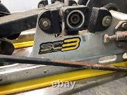 Skidoo Rev SC3 Rails de bogie de roue de suspension arrière Cadre de patin 800 600 1000 136